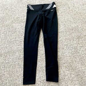 VS PINK Ultimate Yoga Pants